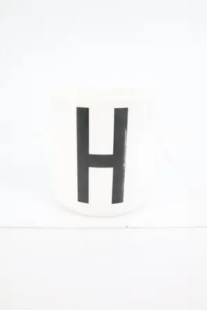 DESIGN LETTERS Kaffeebecher