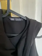 Vorschaubild 2 von Damen Top Bluse Schwarz Gr. S Rüschen Bindedetail Ärmellos