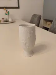 Vorschaubild 4 von AK Kaiser Vase Porzellan Weiß Relief Dekor Elegant Kelchförmig 16cm