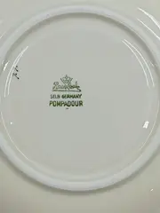 Vorschaubild 5 von Pompadour Untertasse Porzellan Rosenmuster Gold Selb Germany