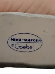 Vorschaubild 3 von Nina & Marco Figur Kind liegend telefonierend mit Teddy Porzellan