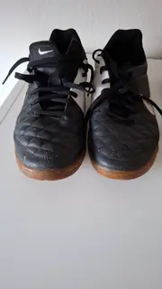 Vorschaubild 3 von Herren Fußballschuhe Gr. 41 Schwarz Sportlich Hallenschuhe Sportschuhe