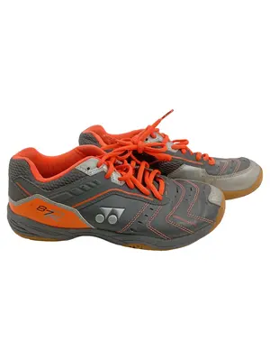 YONEX Sportschuhe