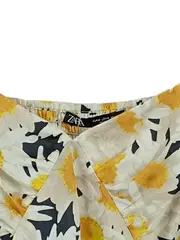 Vorschaubild 3 von Damen Bluse Blumenmuster Gänseblümchen Gr. M Off-Shoulder