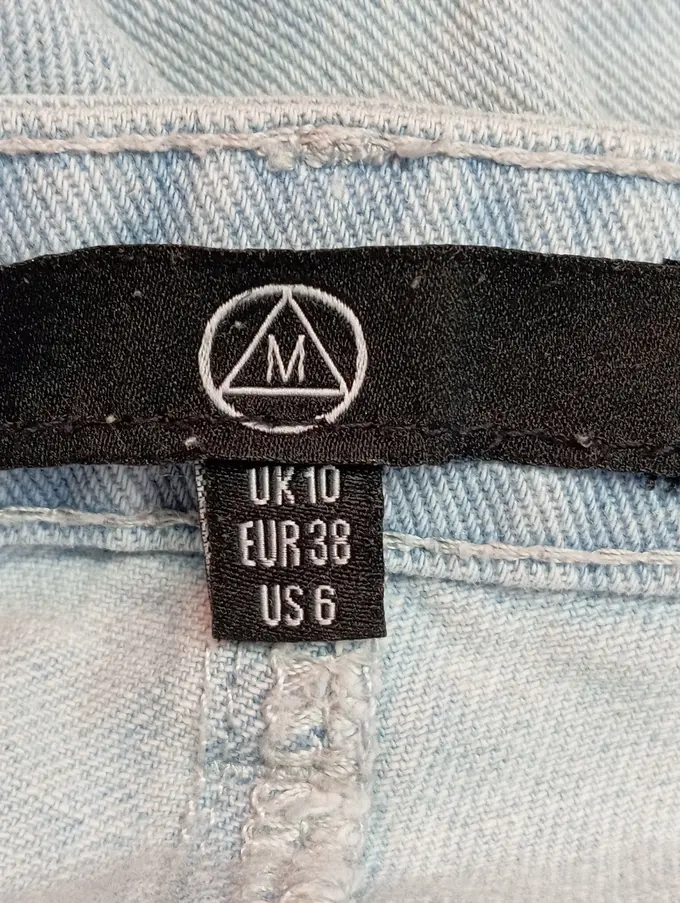 MISSGUIDED Destroyed Jeans Bild 3