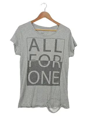 FB SISTER T-Shirt