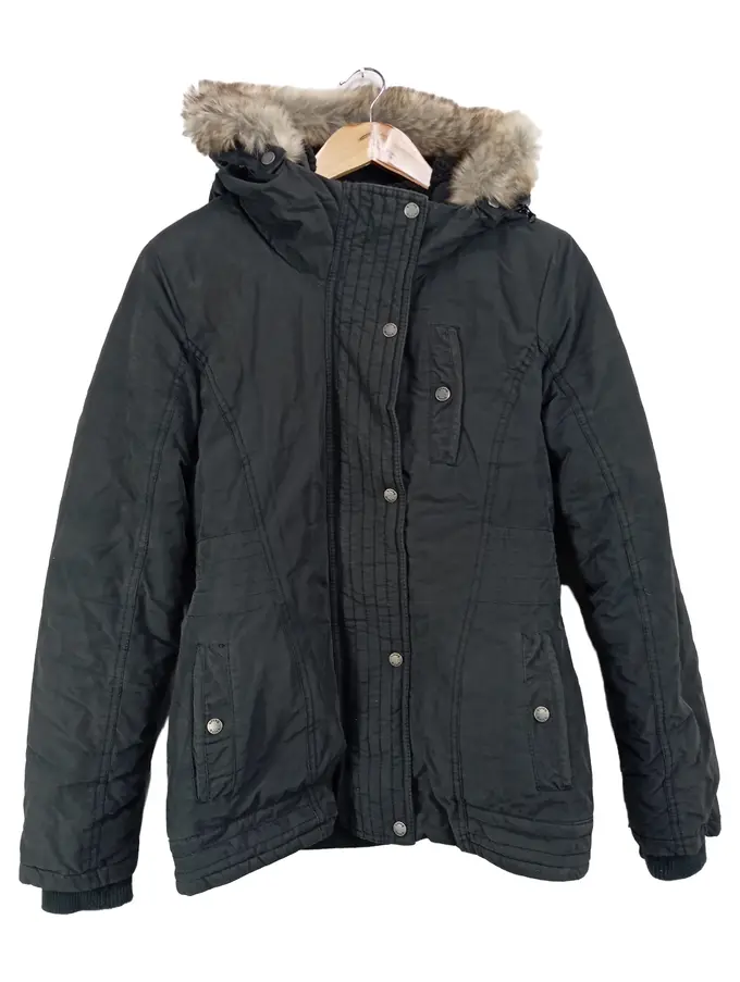 BENCH Winterjacke Bild 1