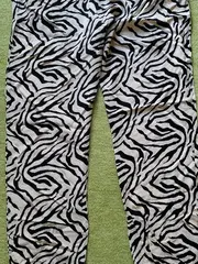 Vorschaubild 4 von Damen Jogginghose Zebra Muster Beige Gr. XL