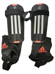 Vorschaubild 1 von Fussball Schienbeinschoner Kinder Gr. 140 Schwarz