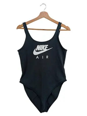NIKE Body