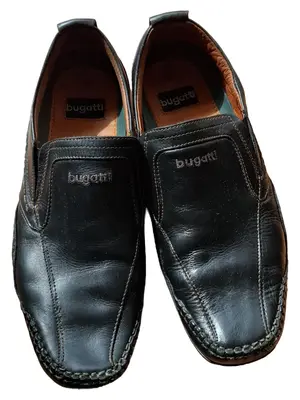 BUGATTI Slipper