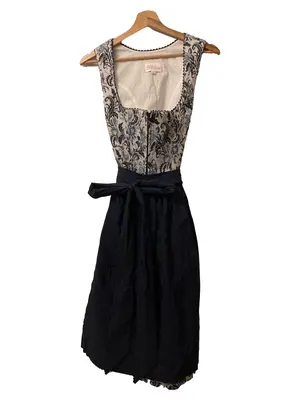 FRÄULEIN TRENTINI Dirndl Trachtenkleid