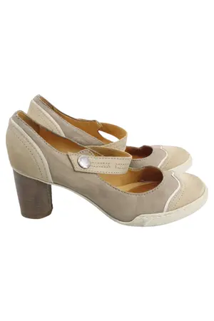 MJUS Pumps