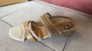 Vorschaubild 2 von Damen Sandalen Gr. 40 Gold Beige Leder Walking on Air Riemchen