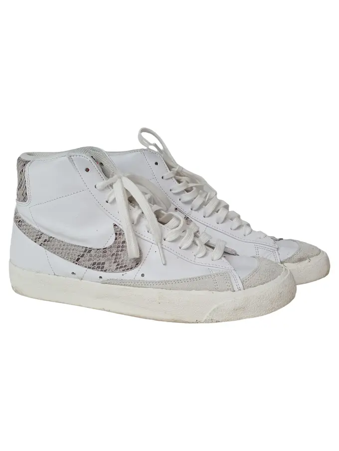 NIKE Sneaker high Bild 1