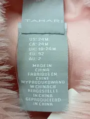 Vorschaubild TAHARI Fellweste 3