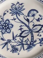 Vorschaubild 2 von Kuchenteller Zwiebelmuster Porzellan 24cm Klassisch Weiß Blumen