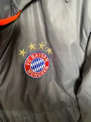Vorschaubild FC BAYERN MÜNCHEN Steppjacke 2