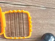 Vorschaubild 2 von Manueller Multizerkleinerer Gemüseschneider mit Behälter Orange Schwarz