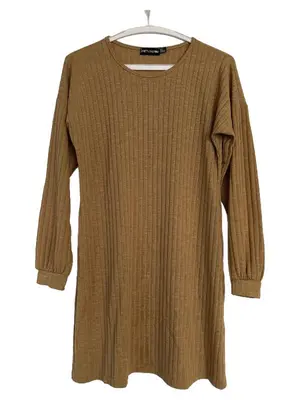 PRETTYLITTLETHING Strickkleid