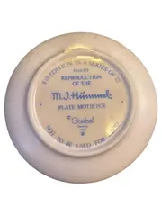 Vorschaubild 2 von M.I. Hummel Jahresteller 978 Mädchen Porzellan Nostalgisch Beige 8cm