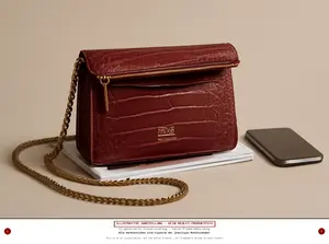 ZARA TRAFALUC Umhängetasche