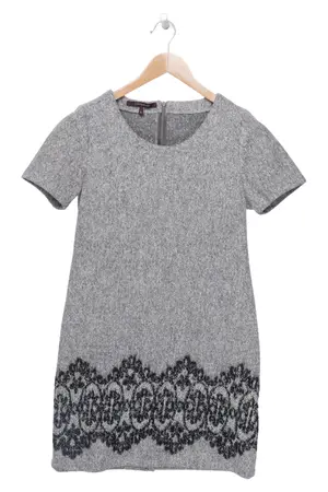 LA FÉE MARABOUTÉ Spitzenkleid