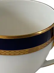 Vorschaubild 2 von Tasse Porzellan Weiß Goldrand Klassisch Dunkelblaues Band