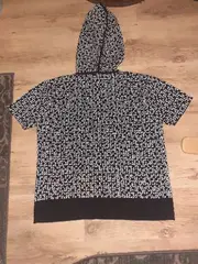 Vorschaubild 2 von Kurzarm Hoodie Herren Gr. L Schwarz Weiß Grafisch Muster