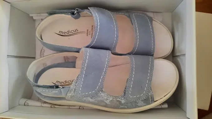 MEDICUS Sandalen Bild 3
