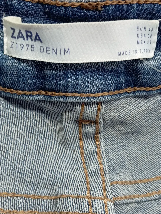 ZARA Destroyed Jeans Bild 3