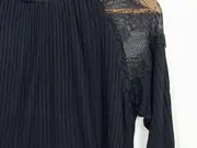 Vorschaubild 4 von Damen Langarmshirt mit Spitze Schwarz Gr. 38;M Feminin