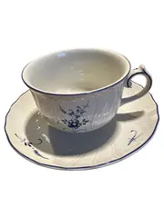 Vorschaubild 1 von Vieux Luxembourg Tasse Untertasse Porzellan Weiß Blumen 6cm