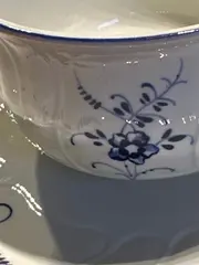 Vorschaubild 3 von Vieux Luxembourg Tasse Untertasse Porzellan Weiß Blumen 6cm