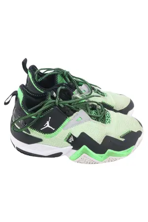NIKE Basketballschuhe