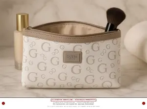 GUESS Kosmetiktasche