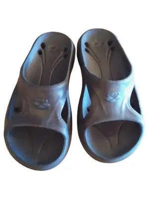 ARENA Badeschuhe