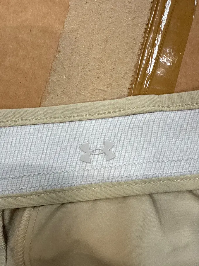 UNDER ARMOUR Stoffhose Bild 2