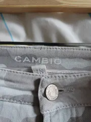 Vorschaubild 2 von Damen Cargohose Gr. 38 Camouflage Blumen Casual Mehrfarbig