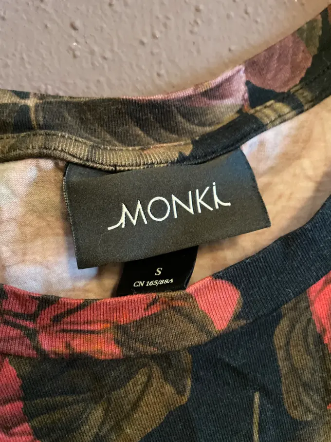 MONKI Blusenkleid Bild 3