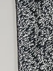Vorschaubild 3 von Damen Sport Leggings Capri L Schwarz Weiß Abstrakt Muster