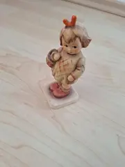 Vorschaubild 3 von Hummel Dekofigur Mädchen mit Korb Nostalgisch Mehrfarbig Keramik