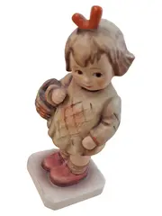 Vorschaubild 1 von Hummel Dekofigur Mädchen mit Korb Nostalgisch Mehrfarbig Keramik