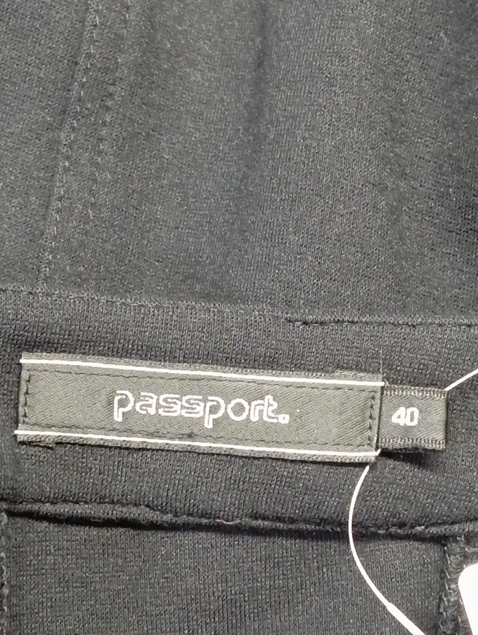 PASSPORT Etuikleid Bild 3