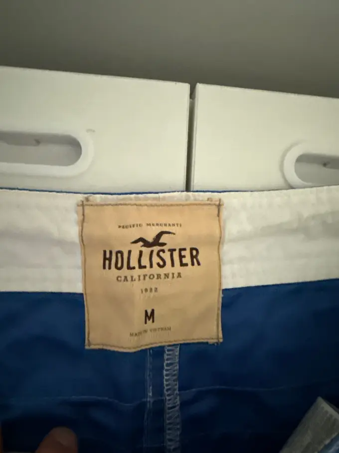HOLLISTER Badeshorts Bild 5