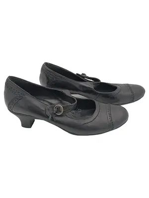 VANDERLAAN CREATIVE STUDIO Pumps