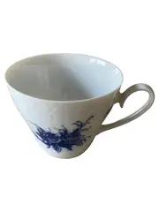 Vorschaubild 1 von Porzellan Tasse Unterteller Klassisch Weiß blaues Dekor Studio-linie