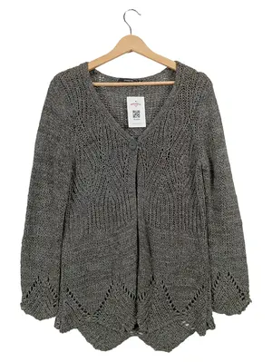 PASSPORT. Strickjacke