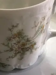 Vorschaubild 3 von Classic Rose Tasse Untertasse Porzellan Weiß Blumenmuster 7cm