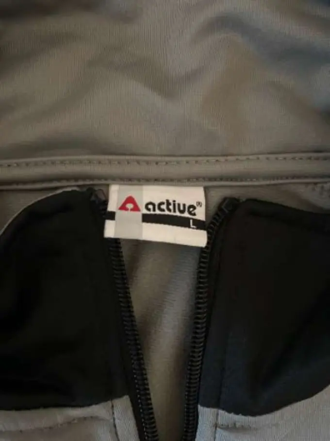 ACTIVE Trainingsjacke Bild 3